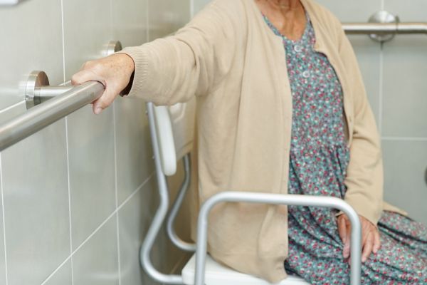 Elderly Grab Bar Installation - Elderly Grab Bar Installation Wayne County, Michigan